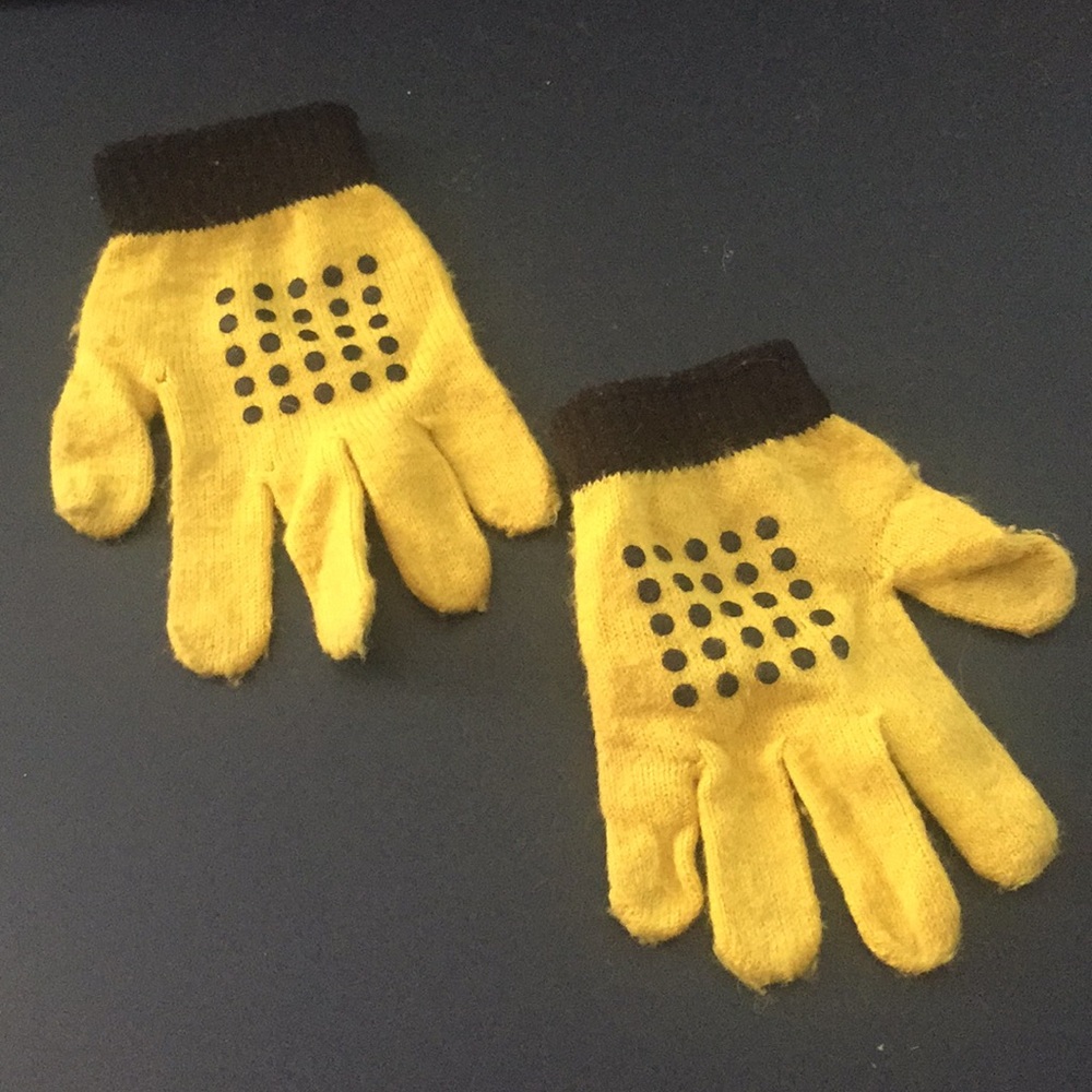 Despicable Me Minion Gloves
